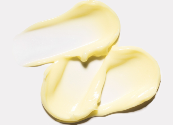 Rétinol vs bio-rétinol : quelles différences ?