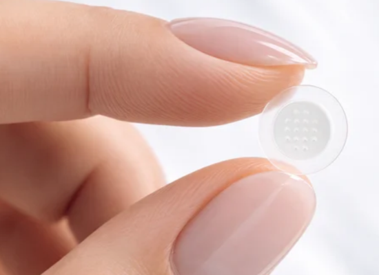 Patch anti-boutons à microcônes : comment agit-il vraiment ?